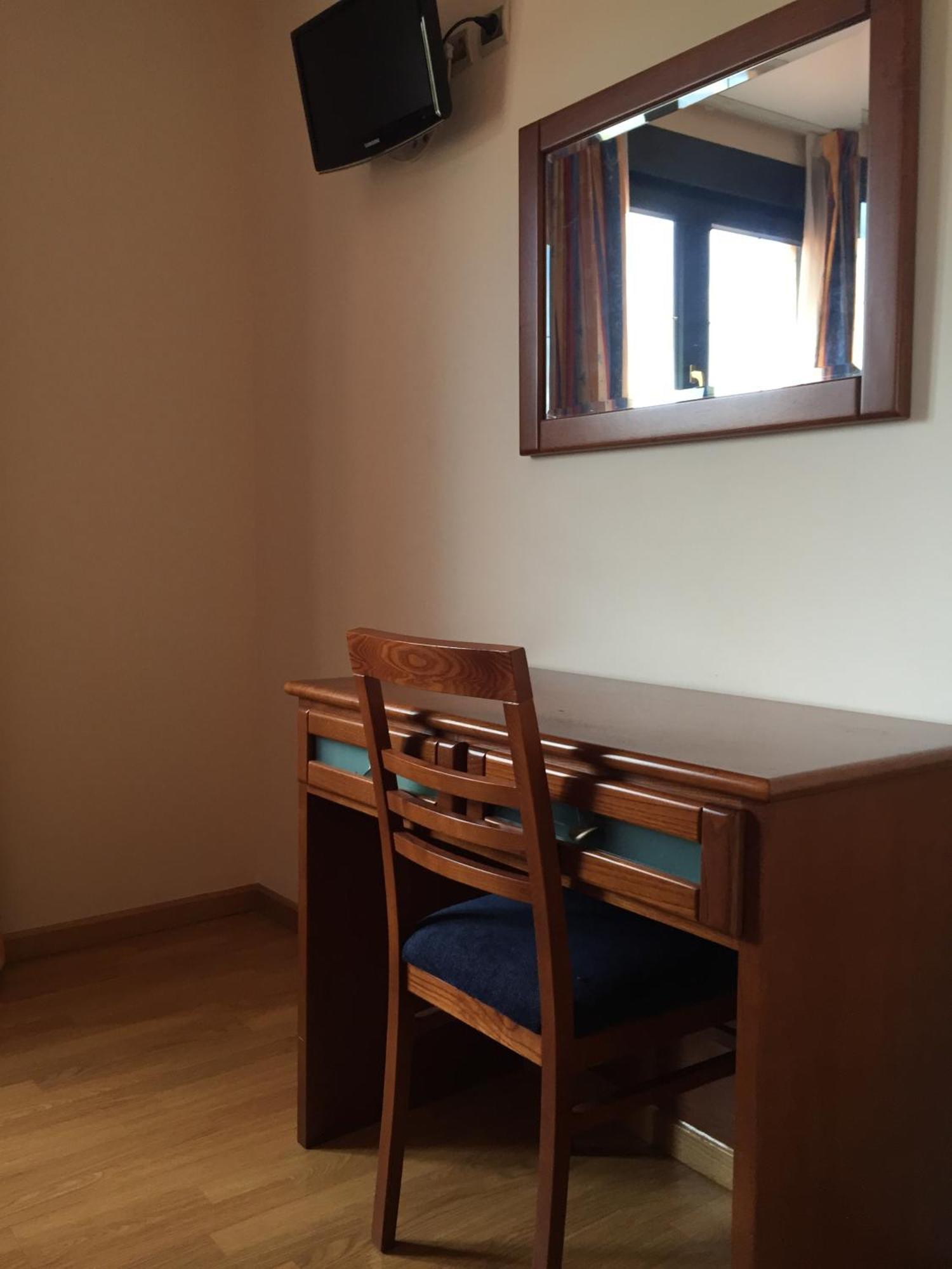Hostal Tio Pepe II Bembibre  Стая снимка